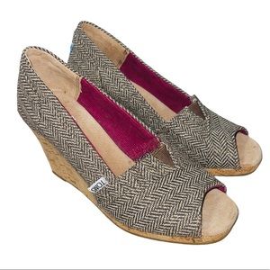 Toms Brown Metallic Herringbone Wedge
